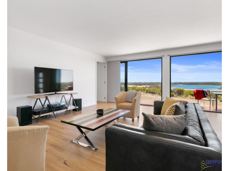 8 Davies Road, Pelican Lagoon SA 5222