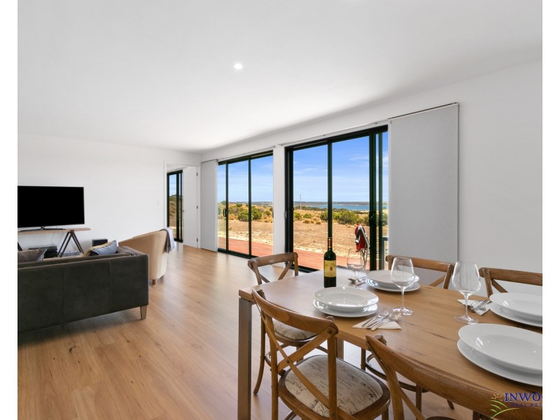 8 Davies Road, Pelican Lagoon SA 5222
