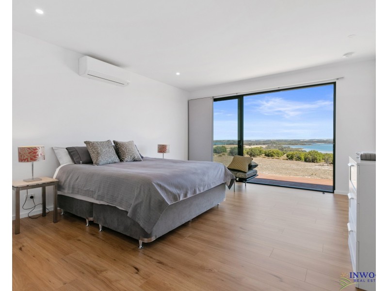 8 Davies Road, Pelican Lagoon SA 5222