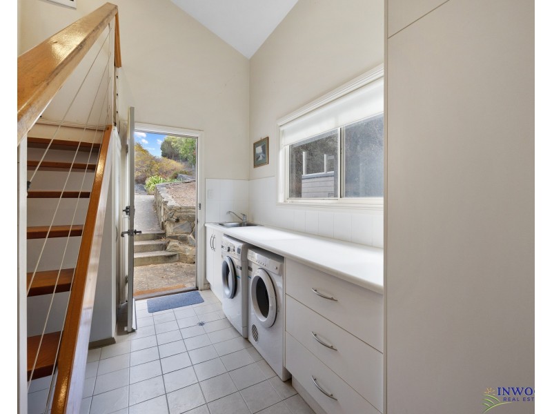 13 Longview Road, American River SA 5221