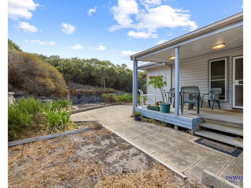 13 Longview Road, American River SA 5221