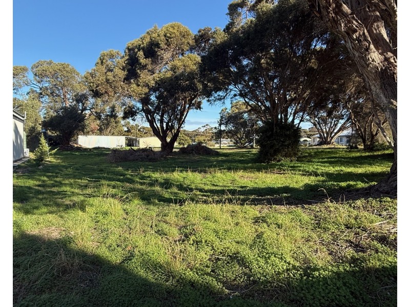 18 Trethewey Court, American River SA 5221