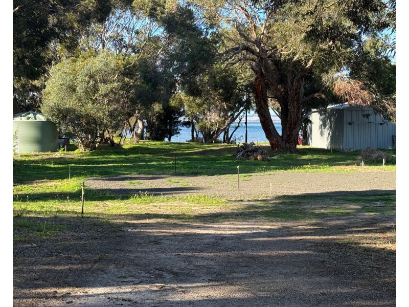 18 Trethewey Court, American River SA 5221