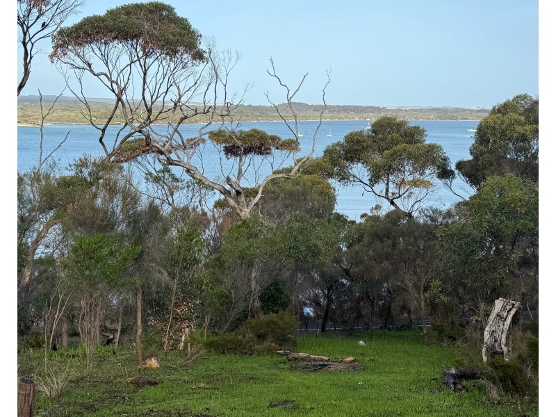 15 Scenic Drive, American River SA 5221