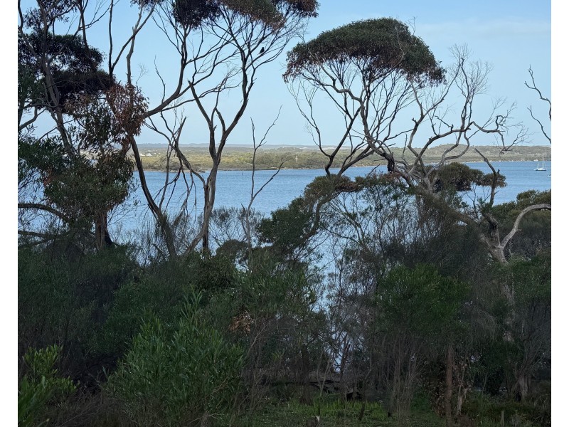 15 Scenic Drive, American River SA 5221