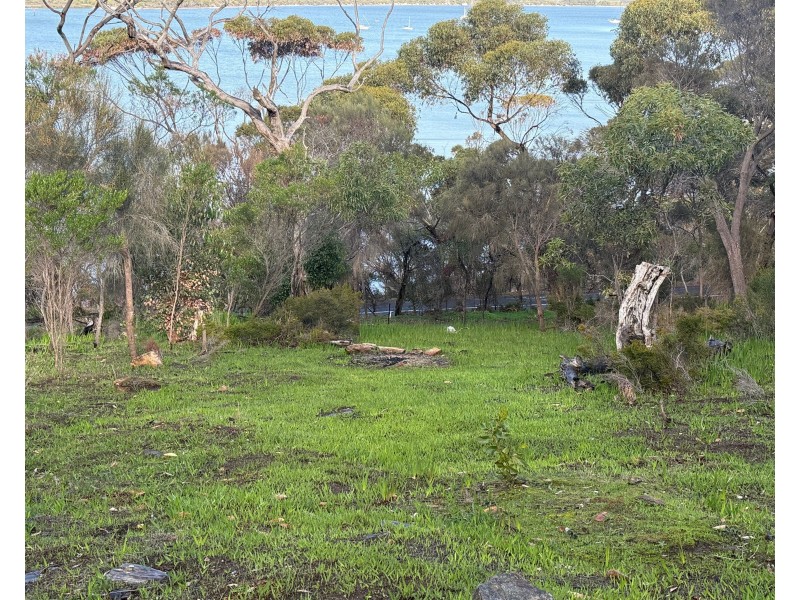 15 Scenic Drive, American River SA 5221