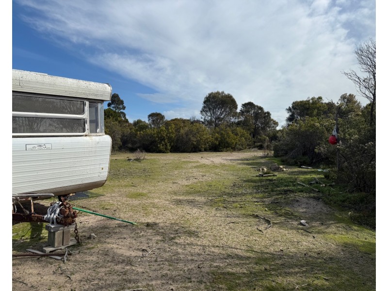 6 Eleventh Street, Sapphiretown SA 5222