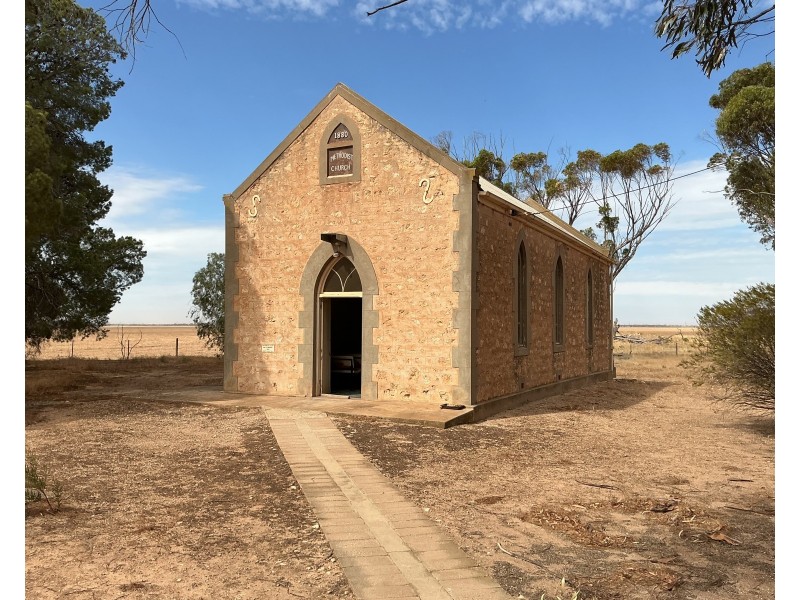 963 Pinery Road, Pinery SA 5460