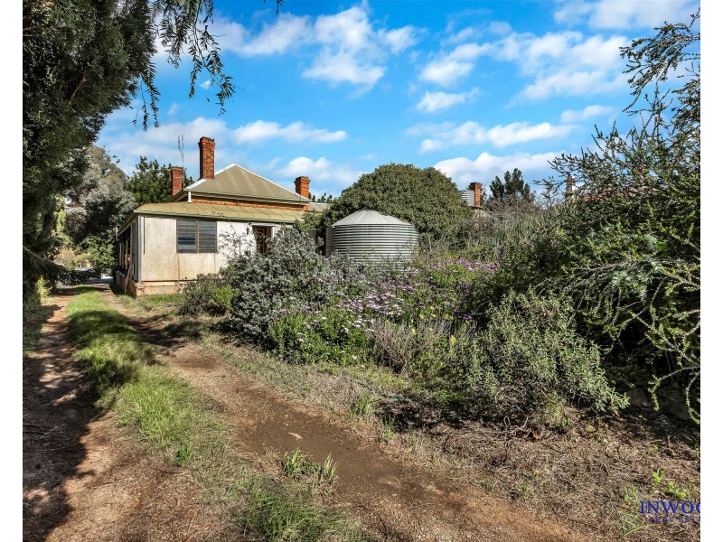 19-21 Adelaide Road, Palmer SA 5237