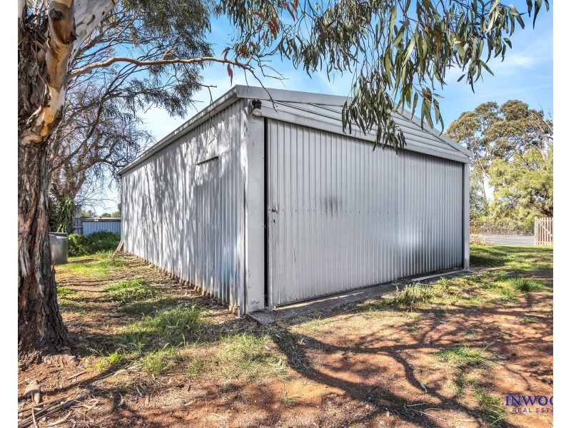 4 Adelaide Road, Palmer SA 5237