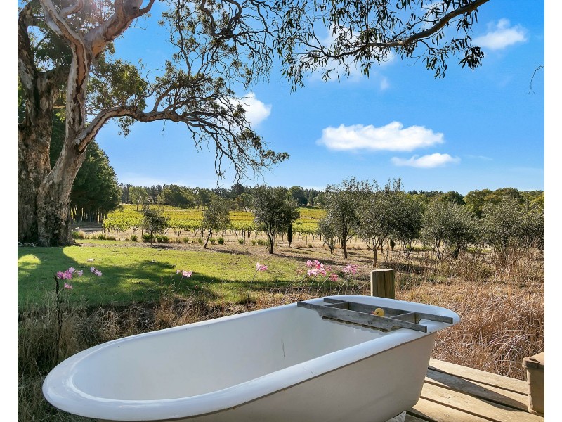 274 Laubes Road, Springton SA 5235