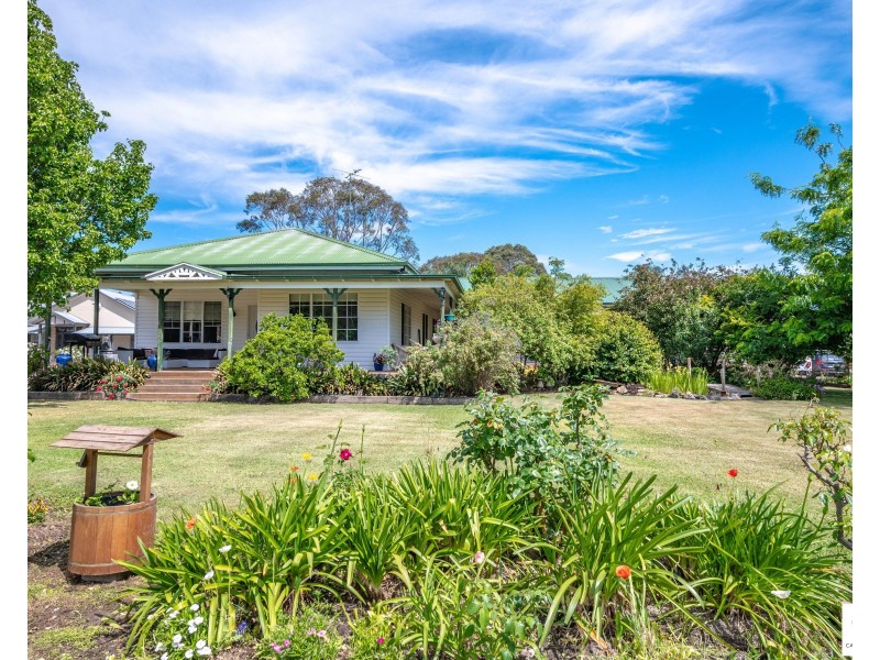 20 Curtis Lane, Catherine Field NSW 2557