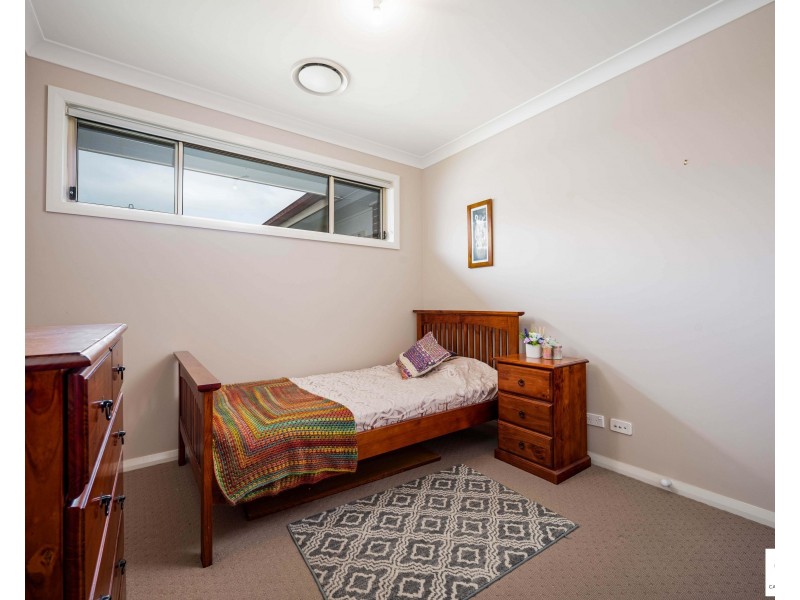 21 Spitzer St, Gregory Hills NSW 2557
