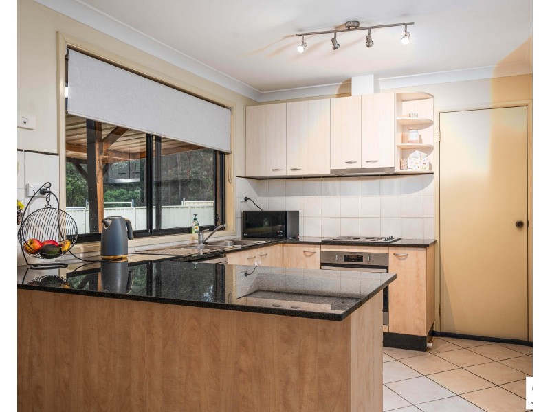 12 BLUE WREN PLACE, Oakdale NSW 2570