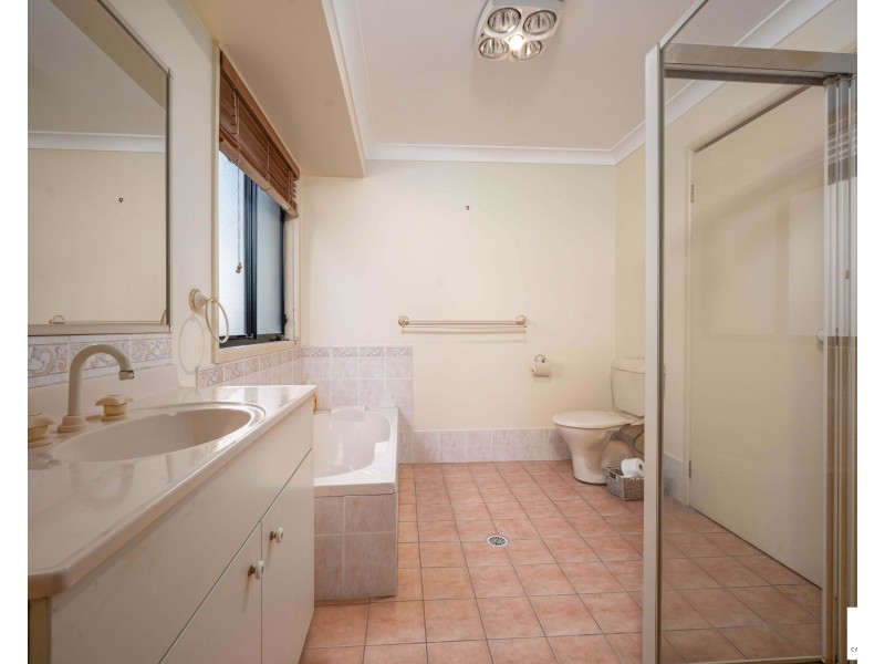 12 BLUE WREN PLACE, Oakdale NSW 2570