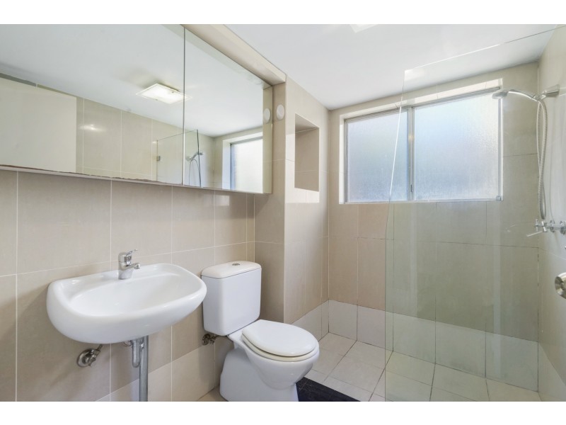 9/15 Good Street, Parramatta NSW 2150