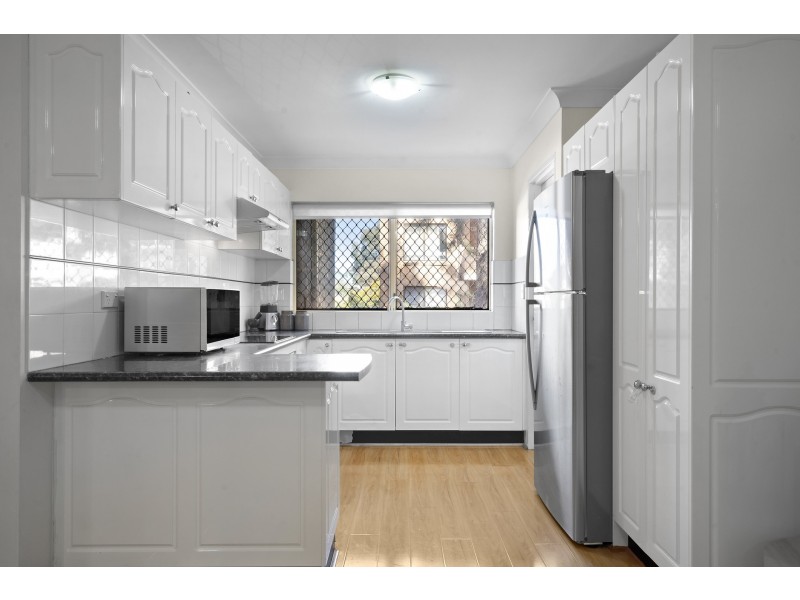 8/6-8 Birmingham Street, Merrylands NSW 2160