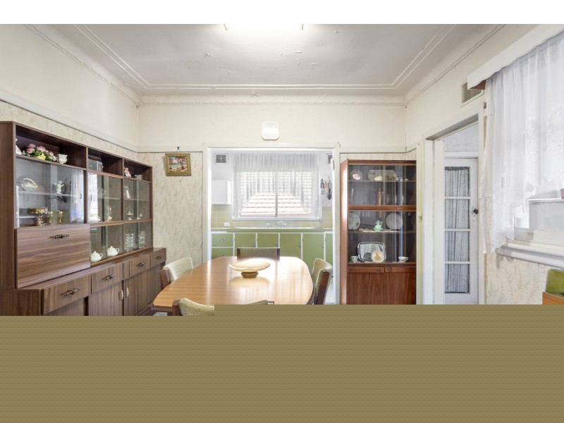 8 Craigelea Street, Guildford NSW 2161