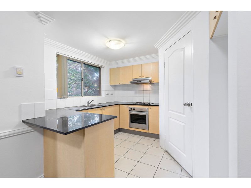 8/32-34 Newman Street, Merrylands NSW 2160