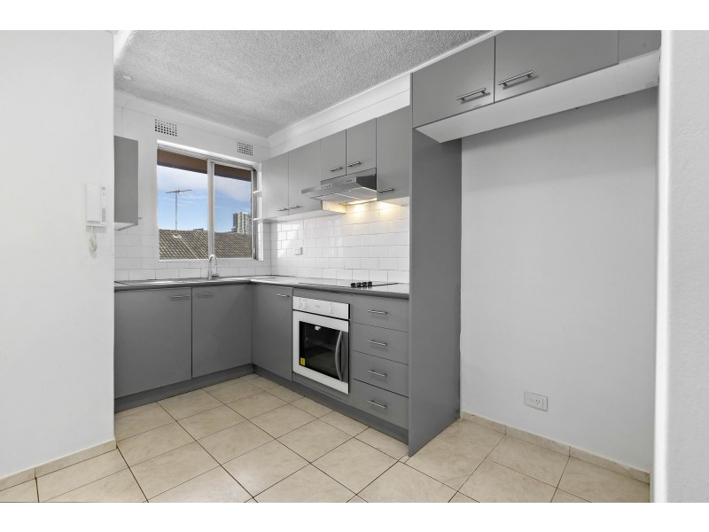 9/13 Brisbane Street, Harris Park NSW 2150