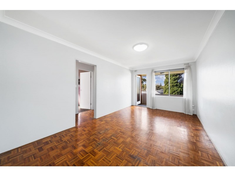 9/15 Station Street West, Harris Park NSW 2150