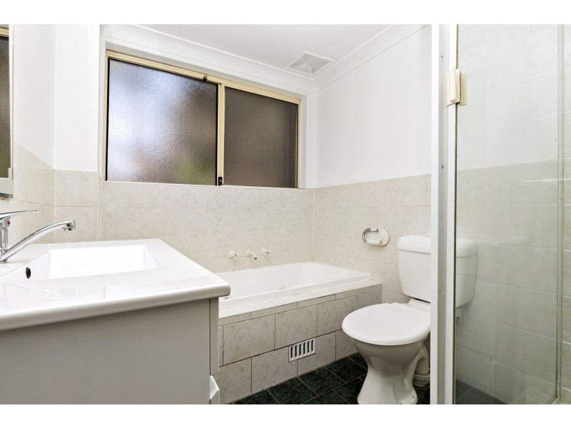 13/221 Dunmore Street, Pendle Hill NSW 2145