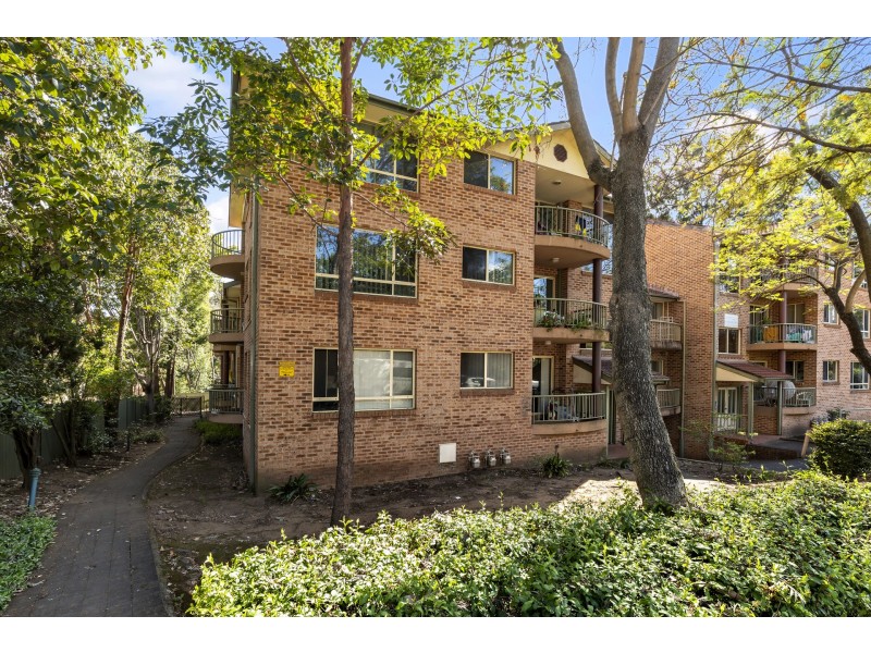 13/221 Dunmore Street, Pendle Hill NSW 2145