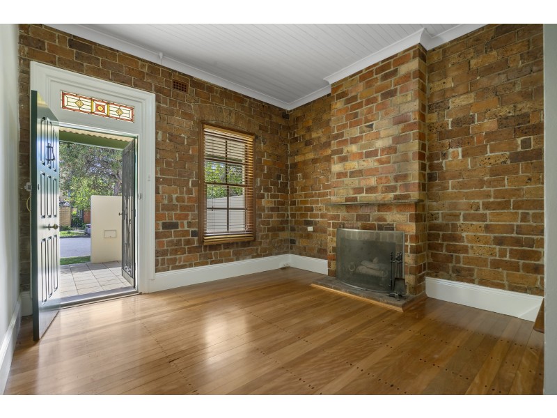 11 Arthur Street, Granville NSW 2142