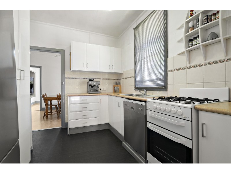 184 Burnett Street, Mays Hill NSW 2145