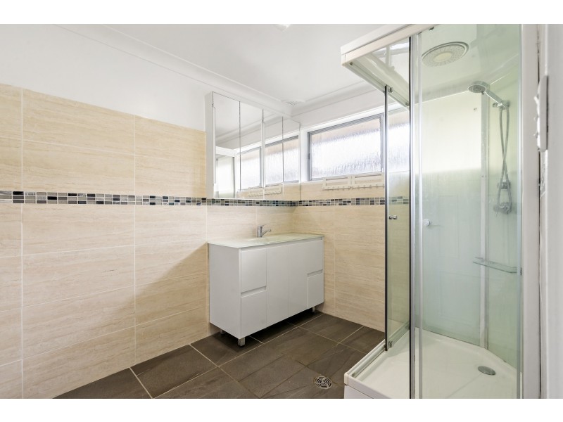 8 Viola Place, Greystanes NSW 2145