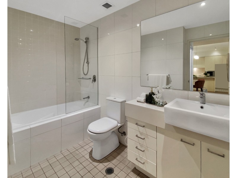 183/33 Hill Road, Wentworth Point NSW 2127