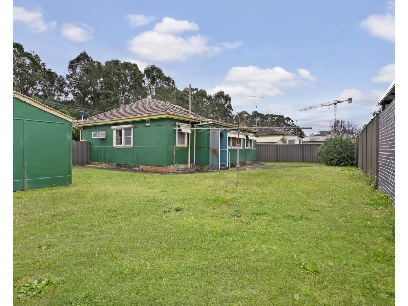 26 Junia Avenue, Toongabbie NSW 2146