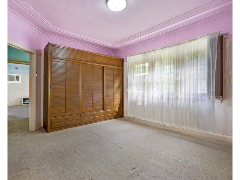 26 Junia Avenue, Toongabbie NSW 2146