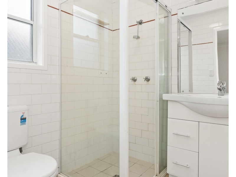 8/37 Binalong Road, Pendle Hill NSW 2145