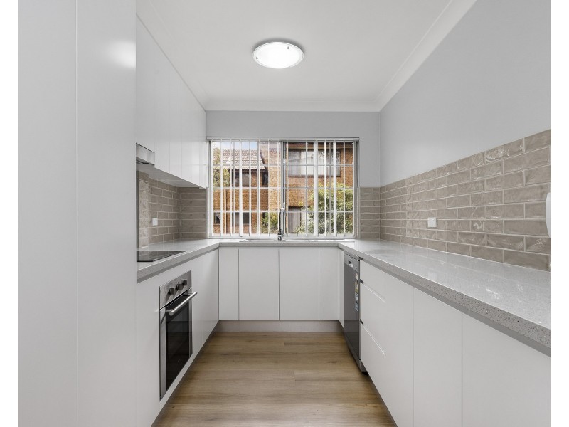 2/14-16 Helen Street, Westmead NSW 2145