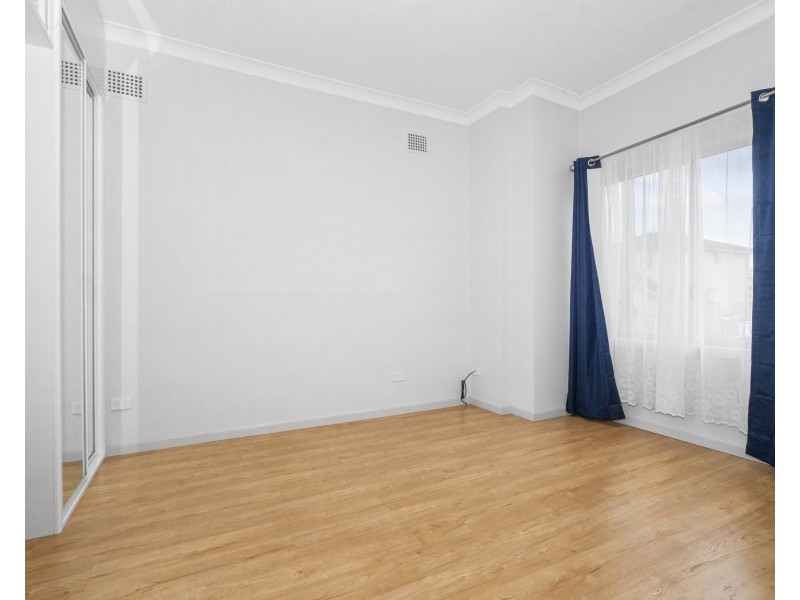 8 Waratah Street, Granville NSW 2142