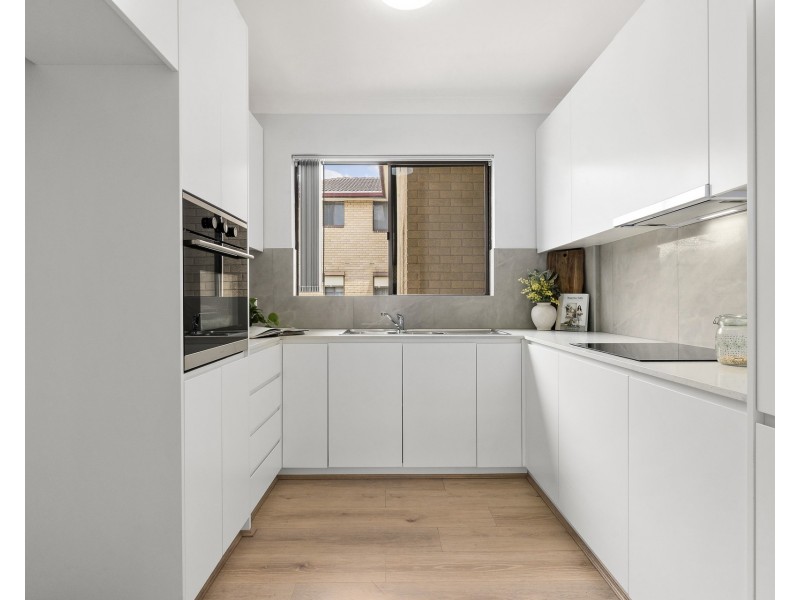 8/27 Wigram Street, Harris Park NSW 2150