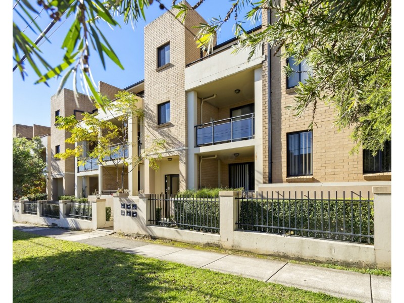 30/16-24 Lydbrook Street, Westmead NSW 2145
