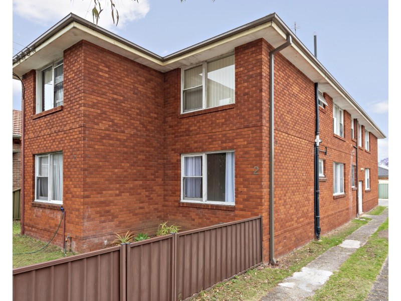 1/2 Hutchinson Street, Granville NSW 2142