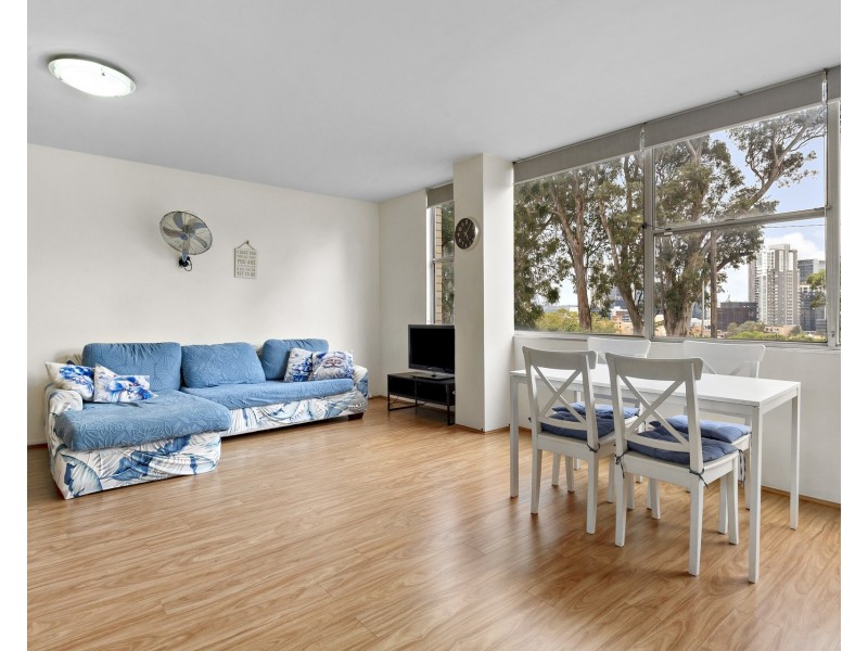 9/5 Good Street, Parramatta NSW 2150