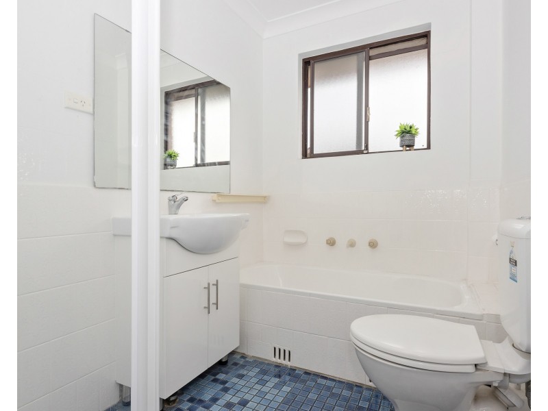 12/6-12 Alfred Street, Westmead NSW 2145