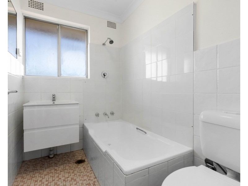 9/13 Brisbane Street, Harris Park NSW 2150