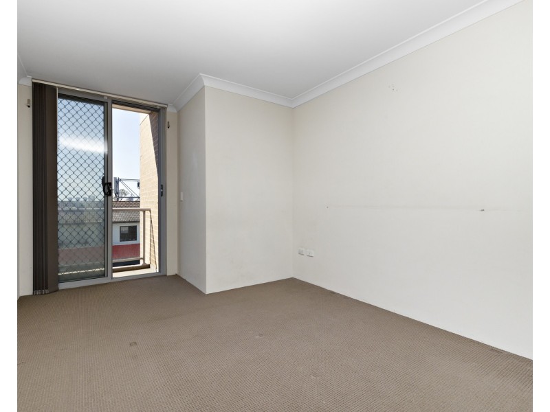 9/291-293 Woodville Road, Guildford NSW 2161
