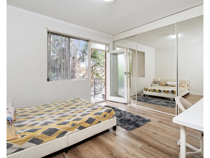 2/9 Allen Street, Harris Park NSW 2150