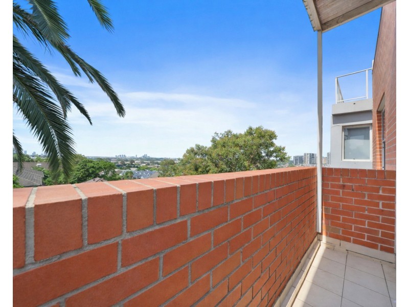 18/140 Good Street, Harris Park NSW 2150