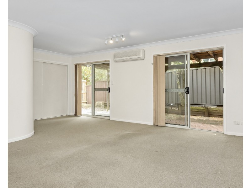 8/37 Binalong Road, Pendle Hill NSW 2145