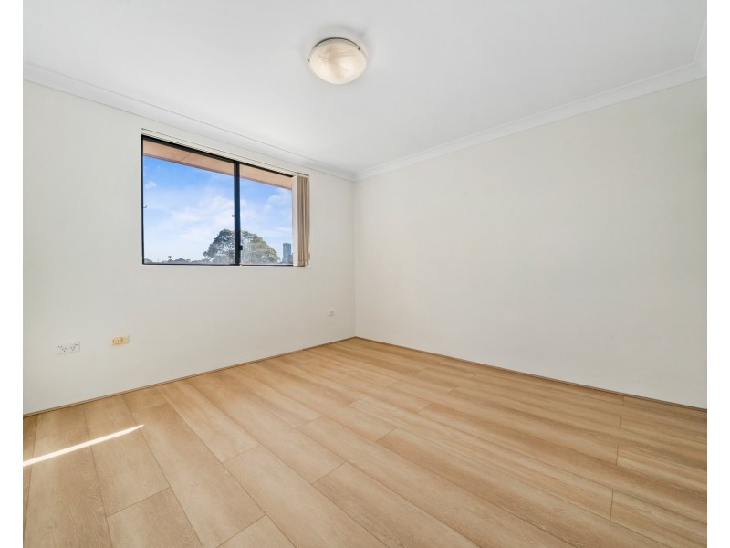 10/8-10 Victoria Street, Granville NSW 2142