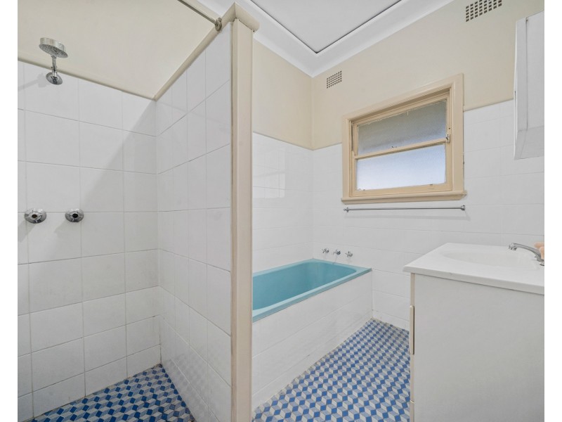 21 Trenton Road, Guildford NSW 2161