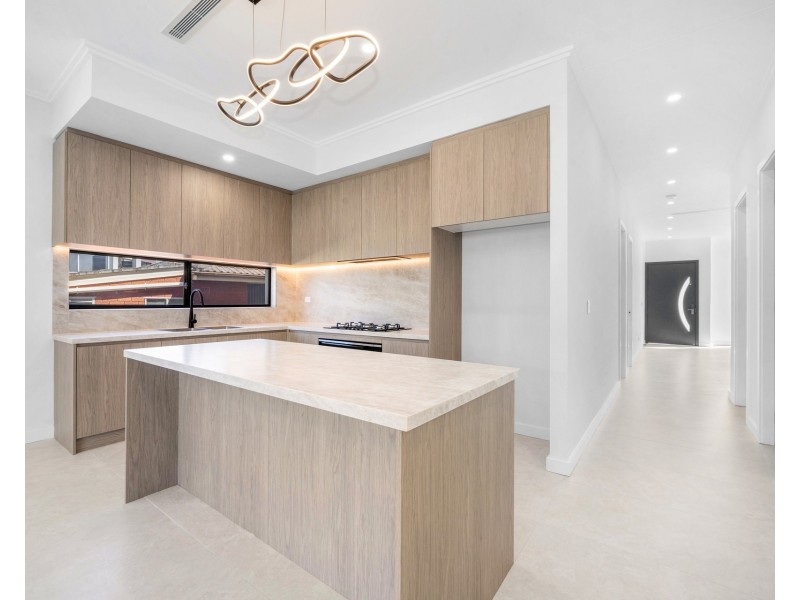 8a Viola Place, Greystanes NSW 2145