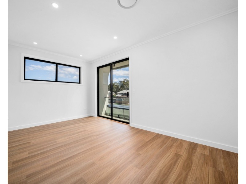 8a Viola Place, Greystanes NSW 2145